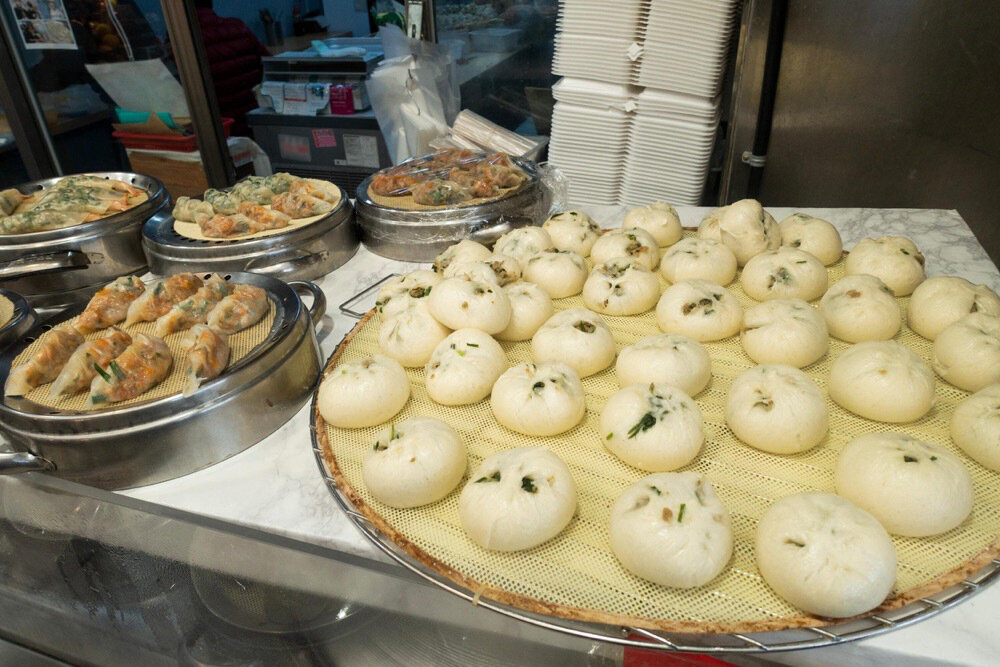 Tray of steamed buns